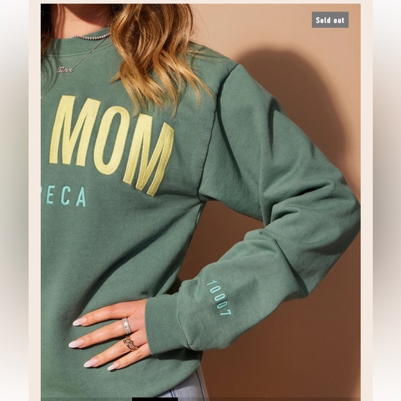 BRAND NEW TINX Rich Mom Tribeca crew neck sweatshirt. - Picture 4 of 6
